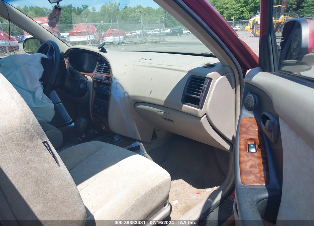 2002 HYUNDAI ELANTRA GLS VIN: KMHDN45D02U422640