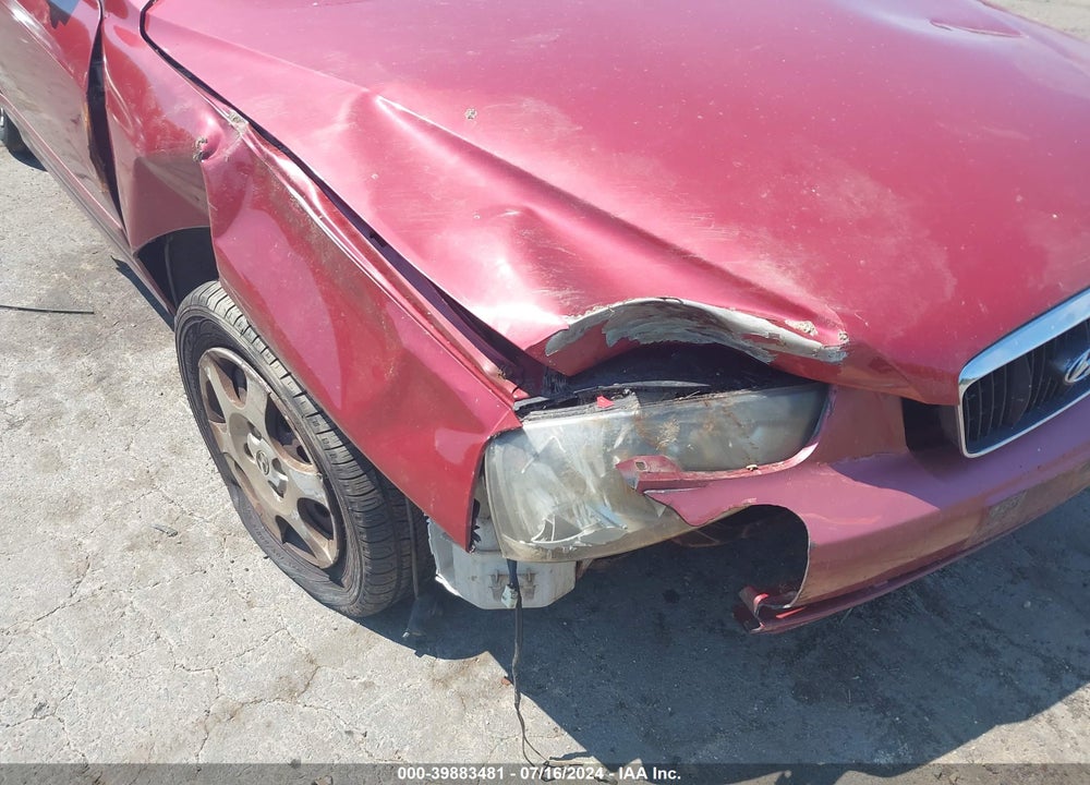 2002 HYUNDAI ELANTRA GLS VIN: KMHDN45D02U422640