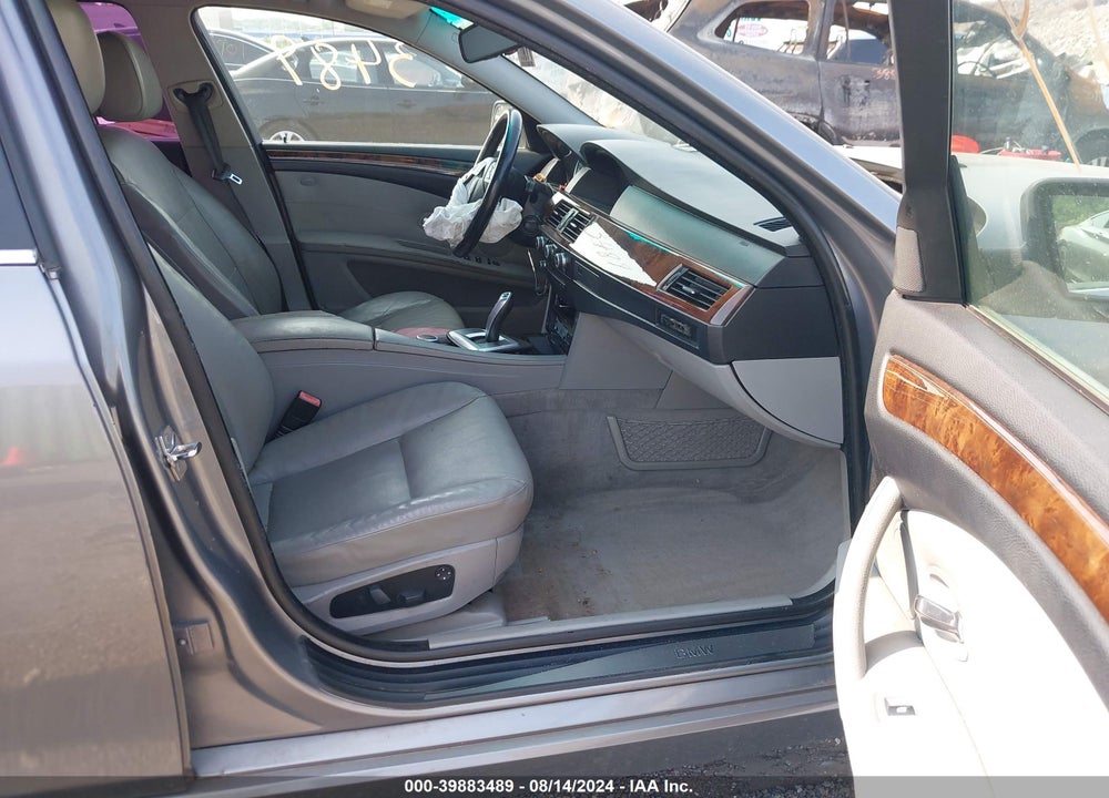 2008 BMW 528XI VIN: WBANV13538CZ53362