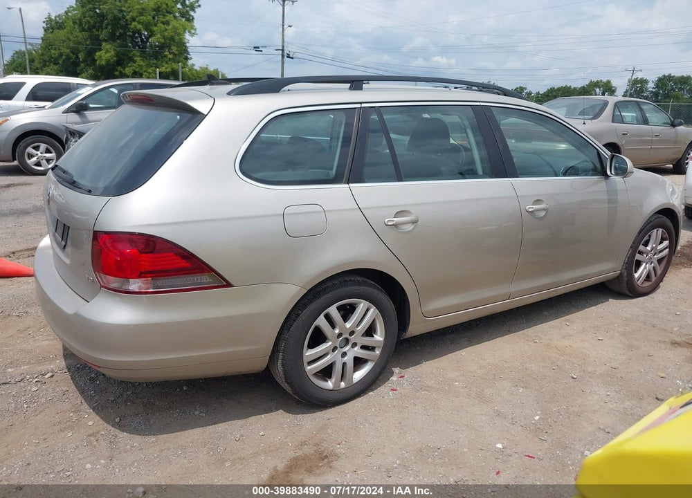 2013 VOLKSWAGEN JETTA SPORTWAGEN 2.0L TDI VIN: 3VWPL7AJ1DM604419