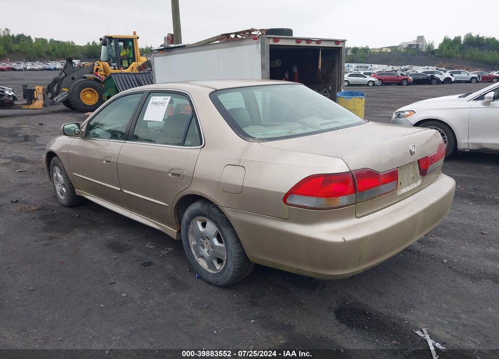 2001 HONDA ACCORD 3.0 EX VIN: 1HGCG16501A029870