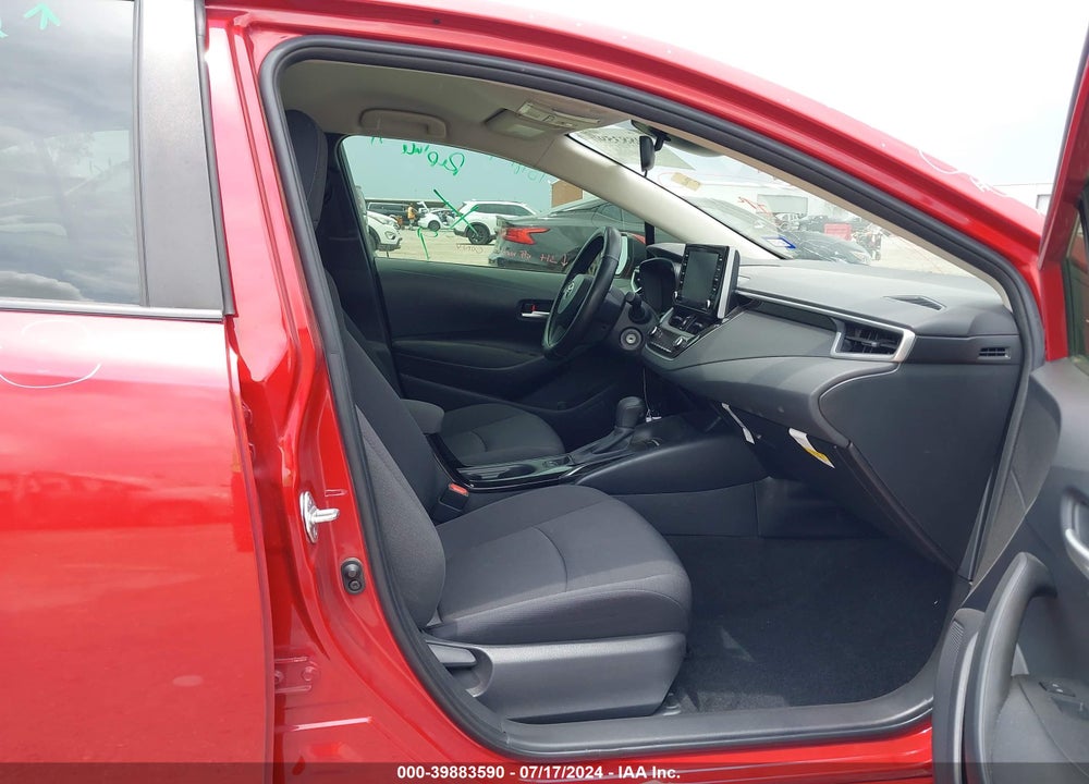 2021 TOYOTA COROLLA LE VIN: JTDEPMAE7MJ147855