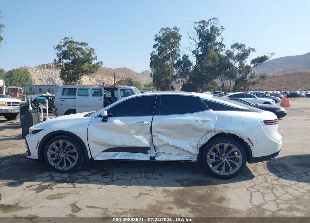 2024 TOYOTA CROWN LIMITED VIN: JTDAAAAF7R3024088