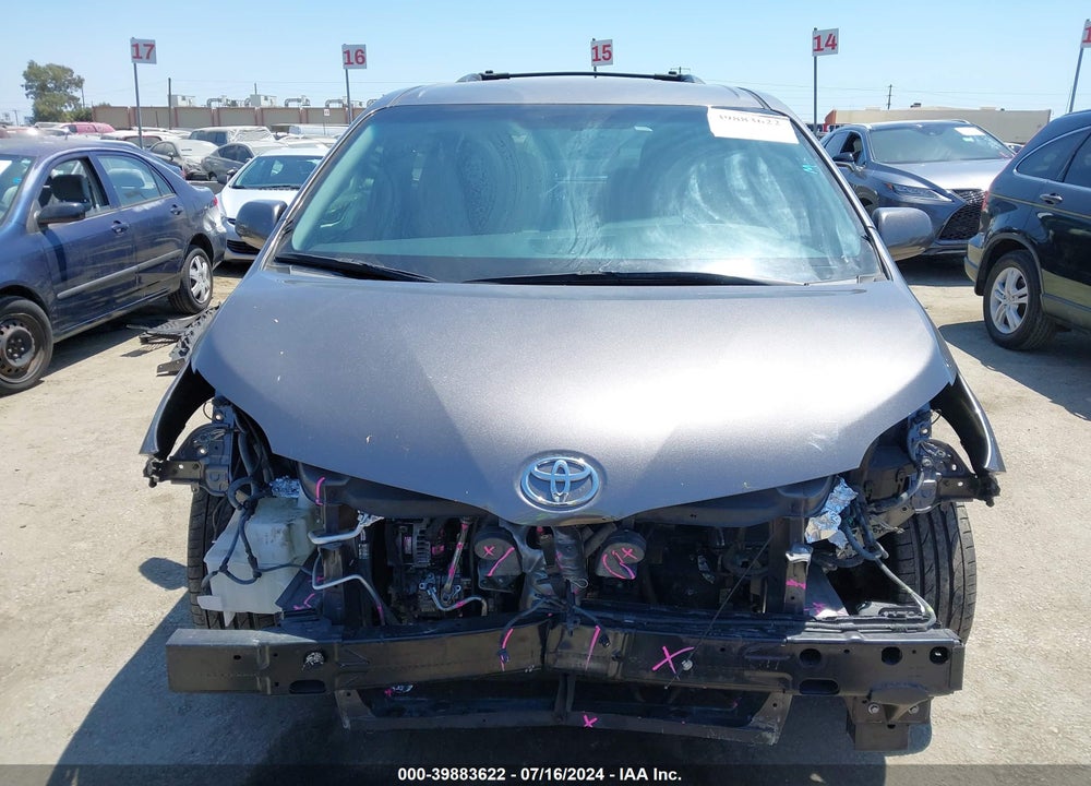 2017 TOYOTA SIENNA SE 8 PASSENGER VIN: 5TDXZ3DC7HS789069