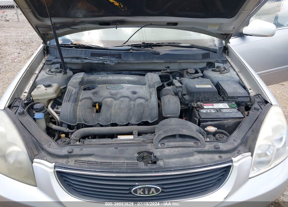 2008 KIA OPTIMA LX VIN: KNAGE123185231580