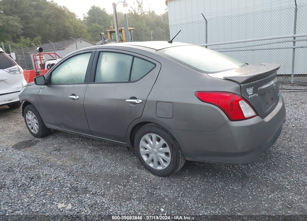 2015 NISSAN VERSA 1.6 S/1.6 S+/1.6 SL/1.6 SV VIN: 3N1CN7AP7FL818231