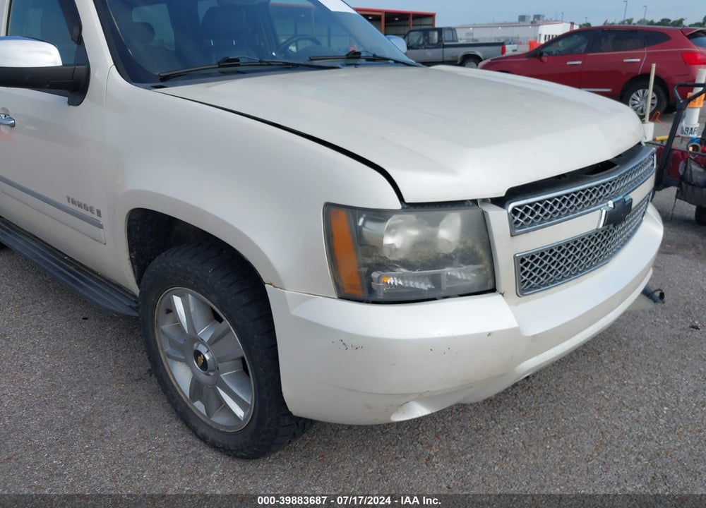 2009 CHEVROLET TAHOE K1500 LTZ VIN: 1GNFK330X9R291138