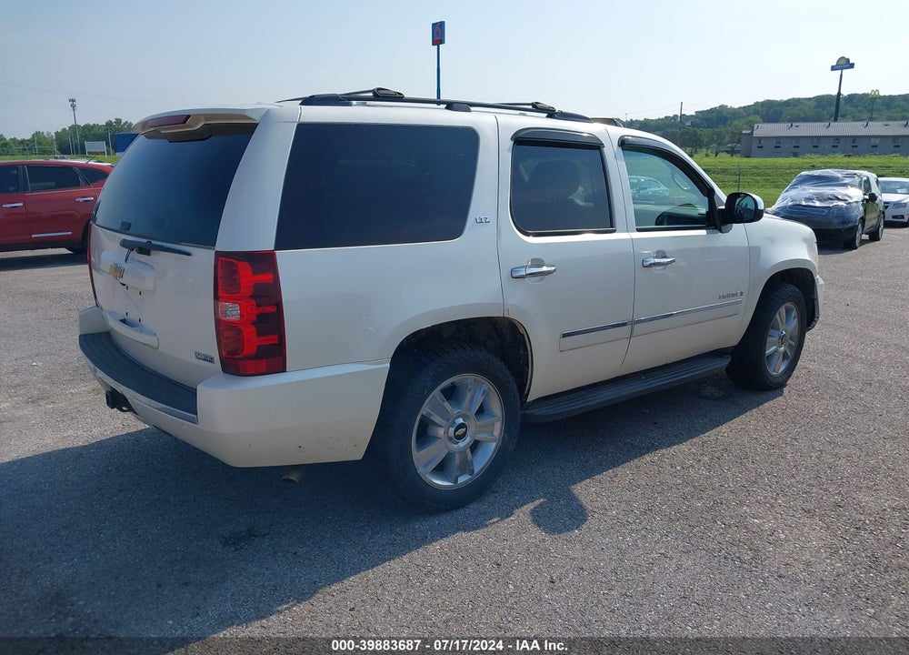 2009 CHEVROLET TAHOE K1500 LTZ VIN: 1GNFK330X9R291138