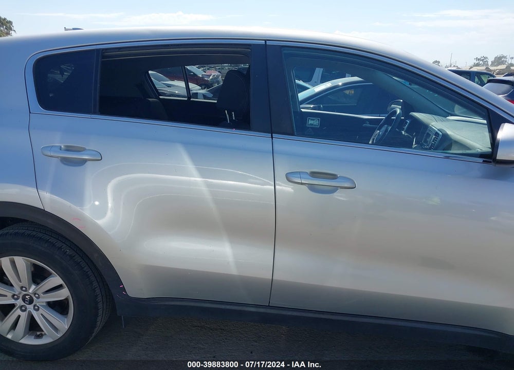 2019 KIA SPORTAGE LX VIN: KNDPM3AC1K7619200