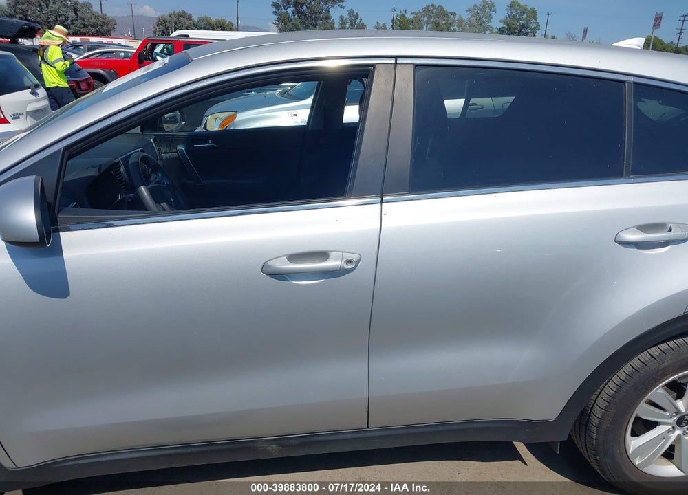 2019 KIA SPORTAGE LX VIN: KNDPM3AC1K7619200
