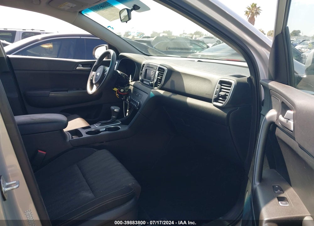 2019 KIA SPORTAGE LX VIN: KNDPM3AC1K7619200