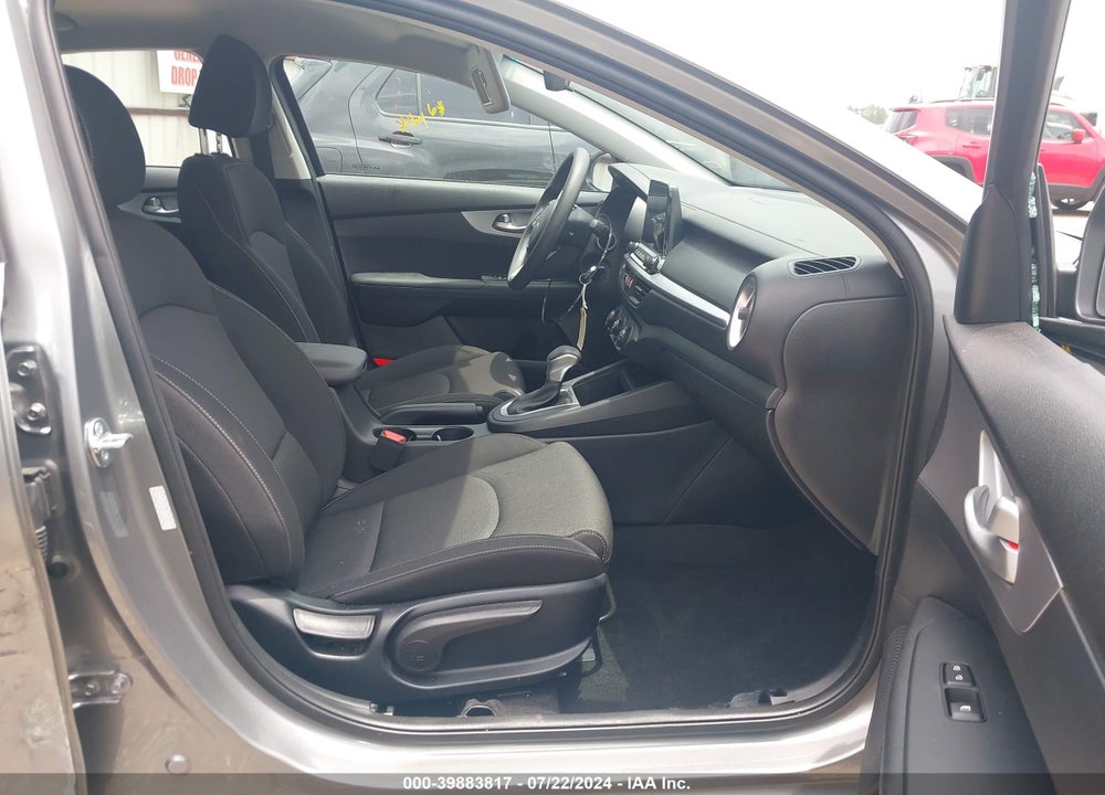 2023 KIA FORTE LXS VIN: 3KPF24AD8PE649513