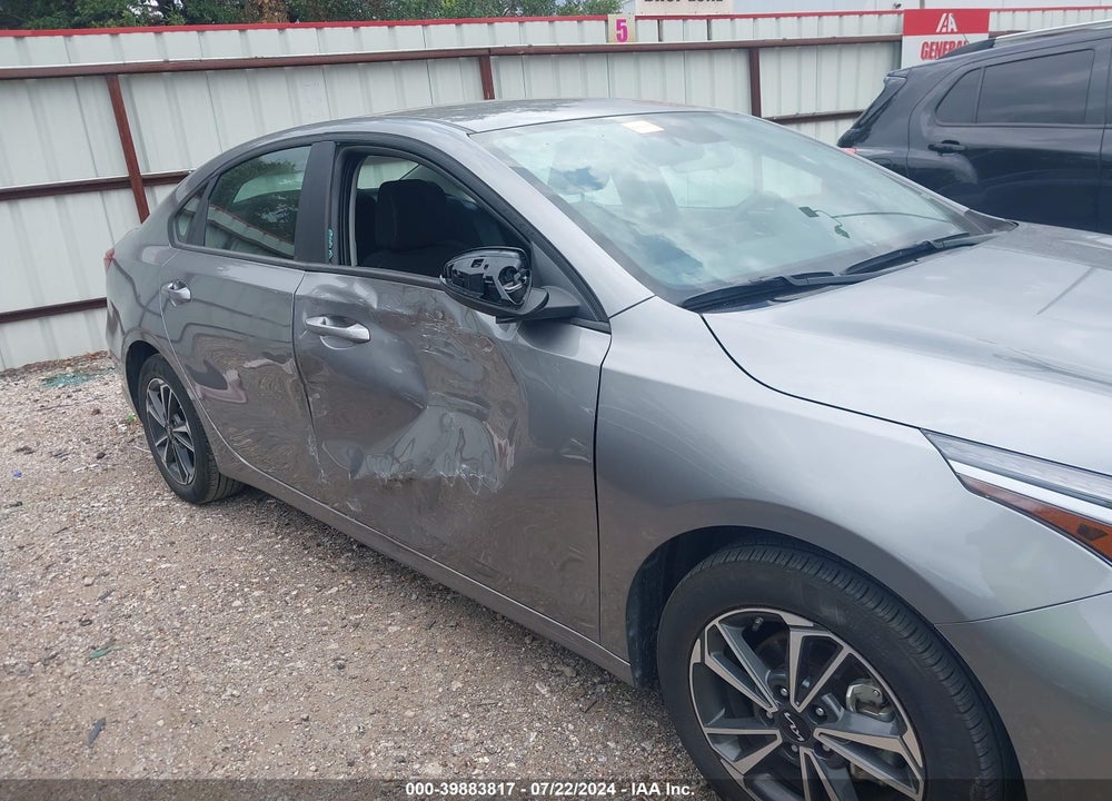 2023 KIA FORTE LXS VIN: 3KPF24AD8PE649513