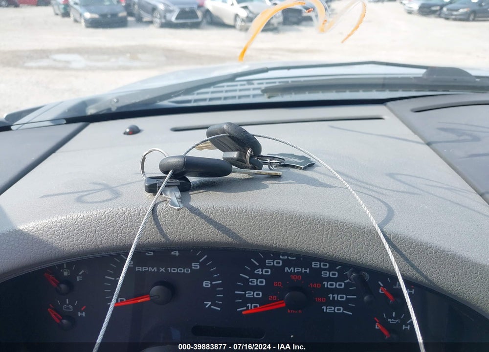2005 FORD F-150 STX/XL/XLT VIN: 1FTRF12205NB25570