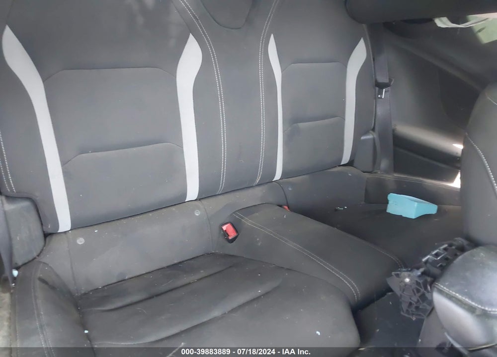 2017 CHEVROLET CAMARO 1LT VIN: 1G1FB1RSXH0101548