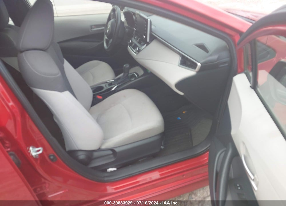 2021 TOYOTA COROLLA LE VIN: JTDEPMAE8MJ146701