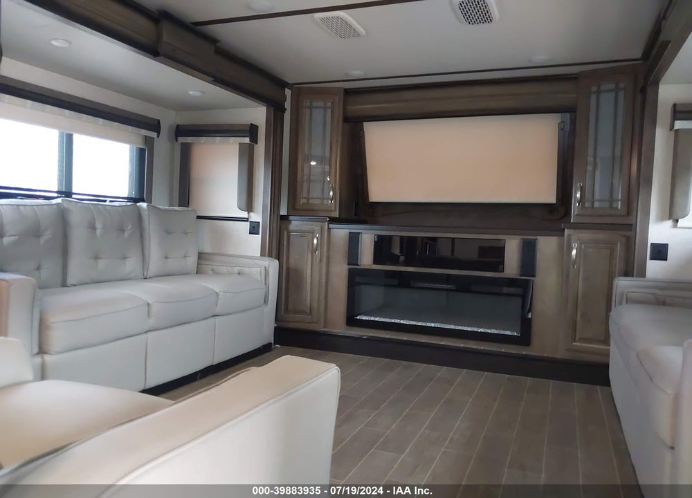 2020 KEYSTONE MONTANA LE VIN: 4YDF37625L4700237