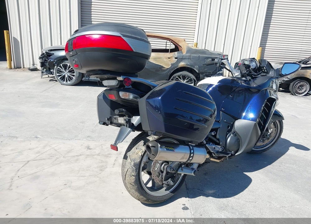 2010 KAWASAKI ZG1400 D VIN: JKBZGND16AA000234