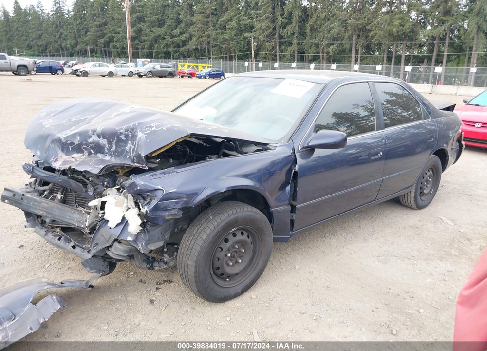 1999 TOYOTA CAMRY LE VIN: JT2BG22K1X0272168