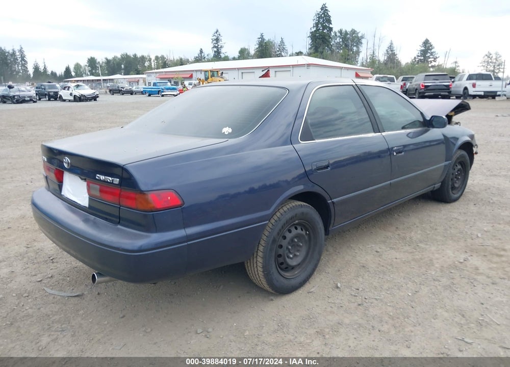 1999 TOYOTA CAMRY LE VIN: JT2BG22K1X0272168