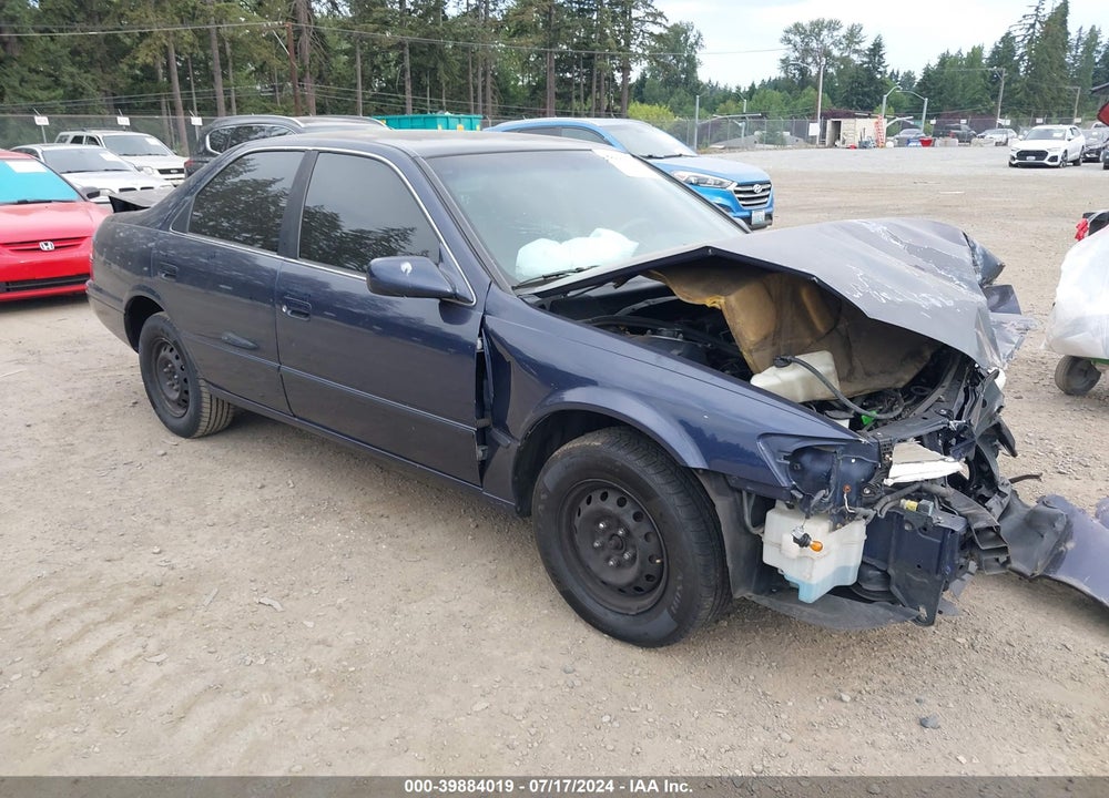 1999 TOYOTA CAMRY LE VIN: JT2BG22K1X0272168