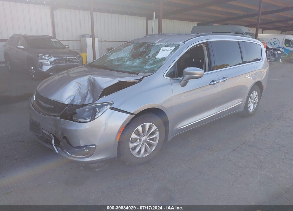 2017 CHRYSLER PACIFICA TOURING L VIN: 2C4RC1BG2HR532639
