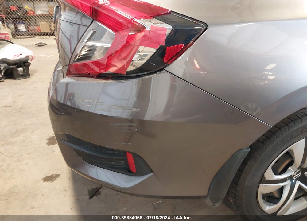 2018 HONDA CIVIC LX VIN: 19XFC2F5XJE005554
