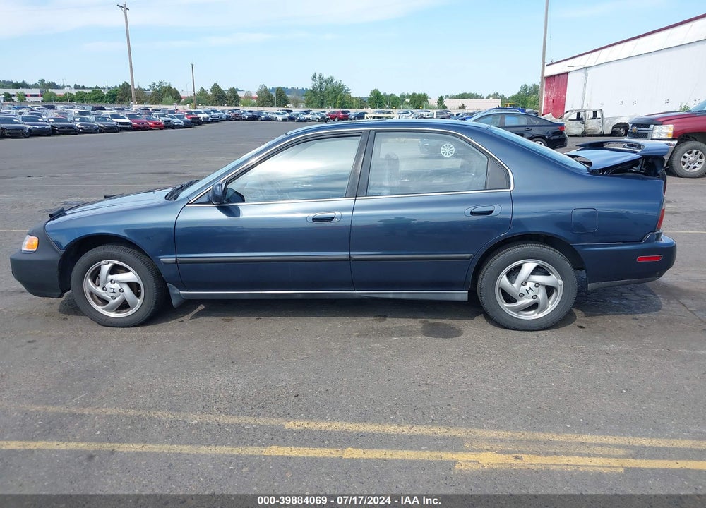 1997 HONDA ACCORD LX VIN: 1HGCD5639VA122293