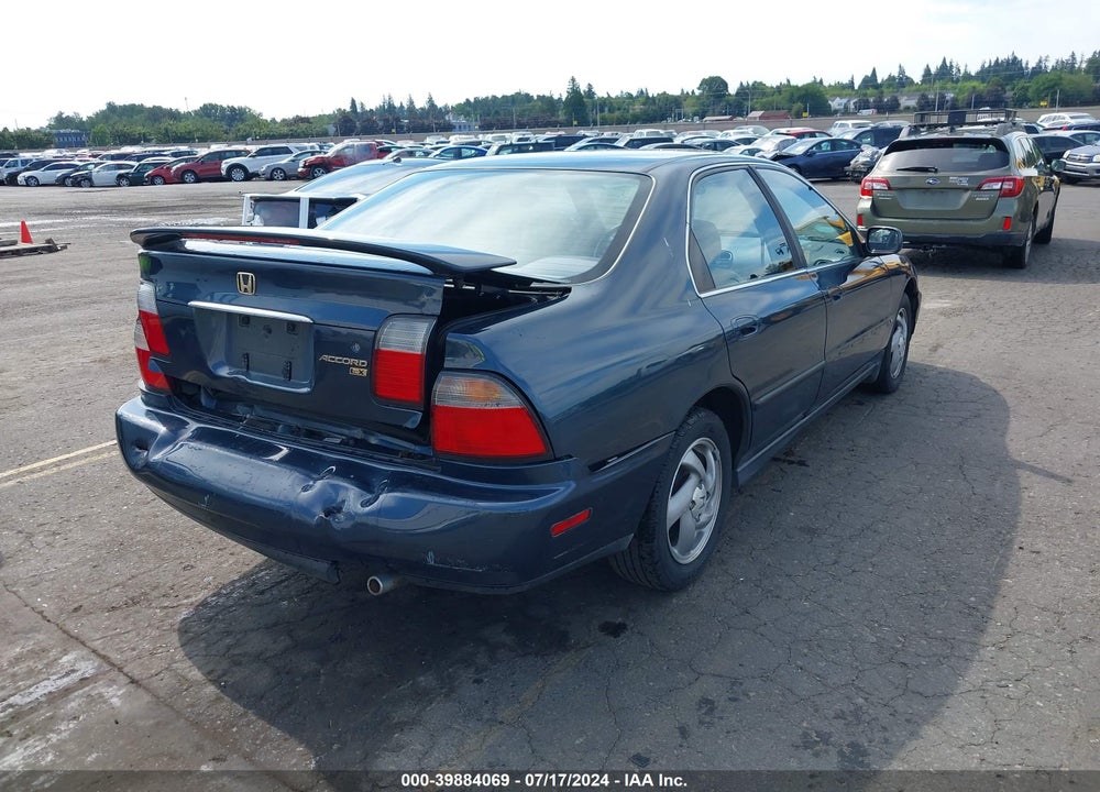 1997 HONDA ACCORD LX VIN: 1HGCD5639VA122293