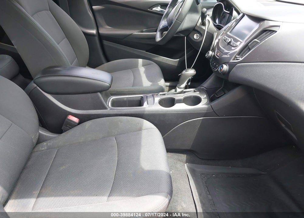 2018 CHEVROLET CRUZE LT AUTO VIN: 1G1BE5SM7J7182546