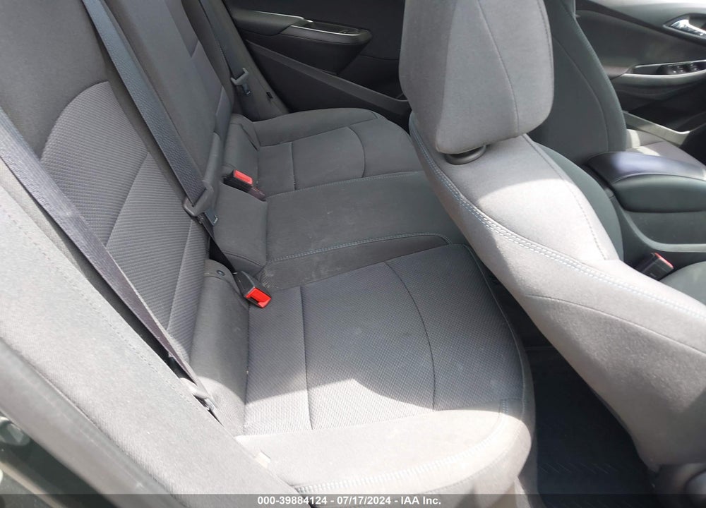 2018 CHEVROLET CRUZE LT AUTO VIN: 1G1BE5SM7J7182546
