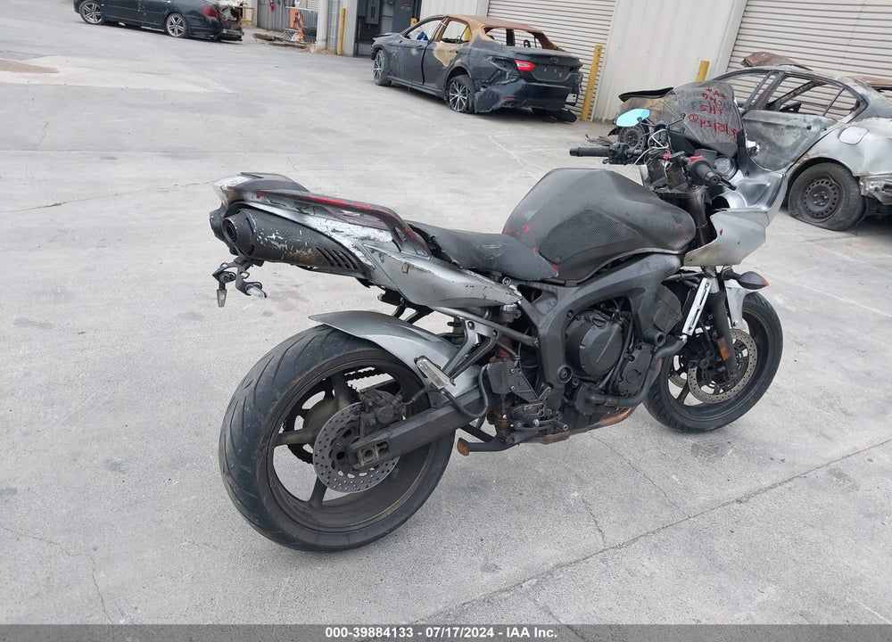 2007 YAMAHA FZ6 SHG VIN: JYARJ13E47A000388