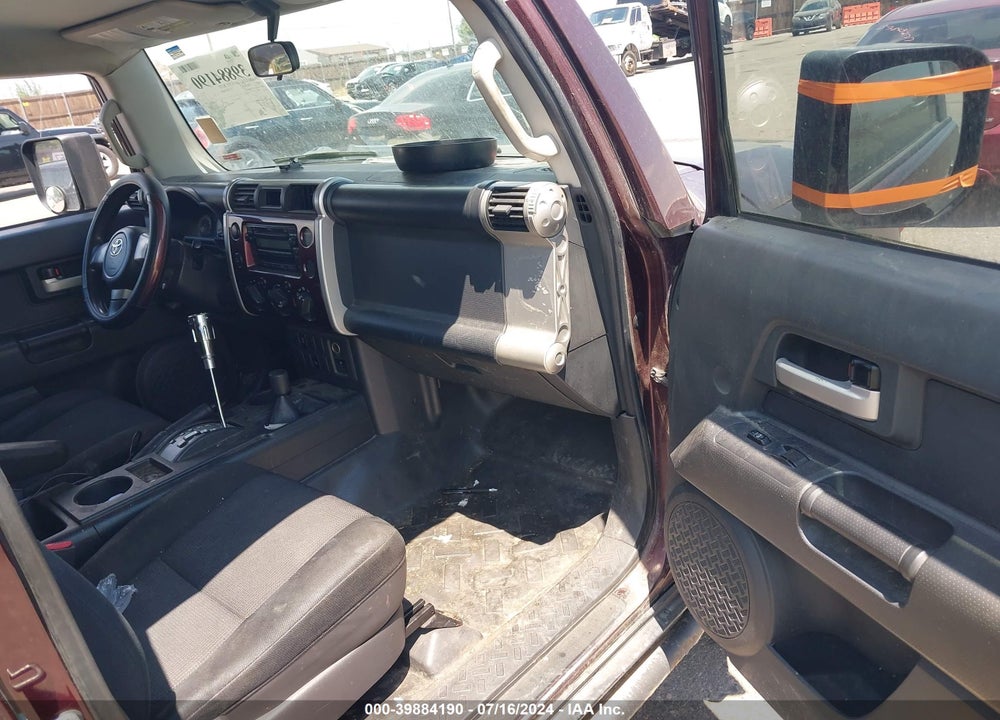 2007 TOYOTA FJ CRUISER VIN: JTEBU11F870001683