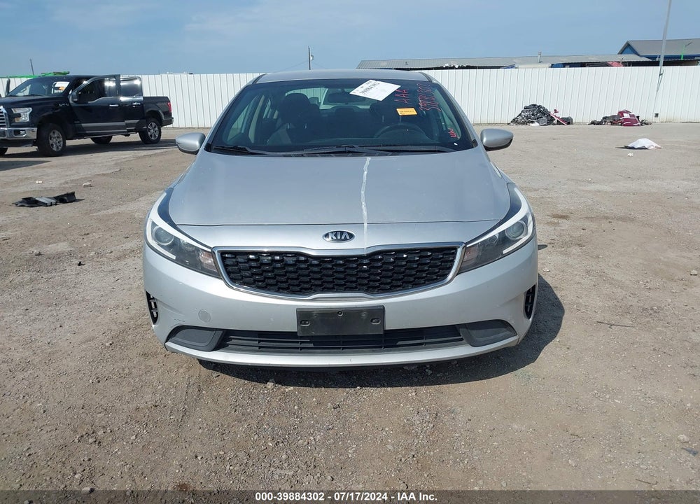 2018 KIA FORTE LX VIN: 3KPFL4A70JE173305