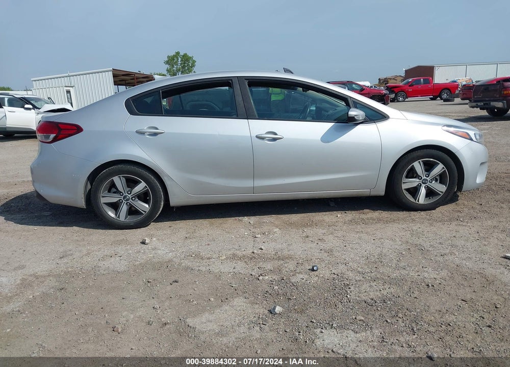 2018 KIA FORTE LX VIN: 3KPFL4A70JE173305