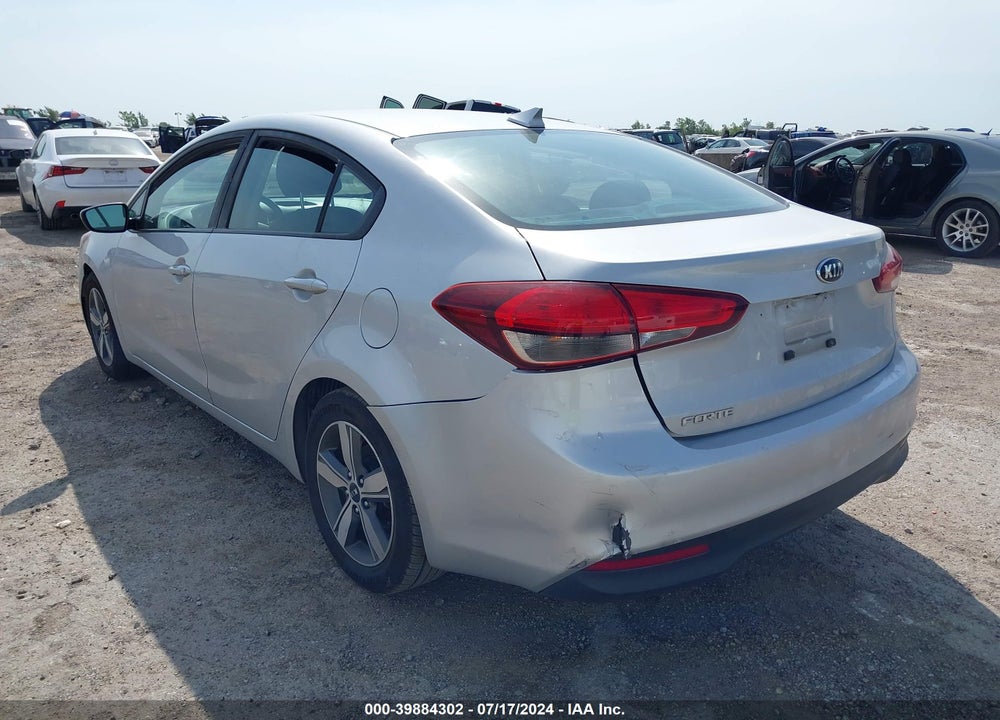 2018 KIA FORTE LX VIN: 3KPFL4A70JE173305