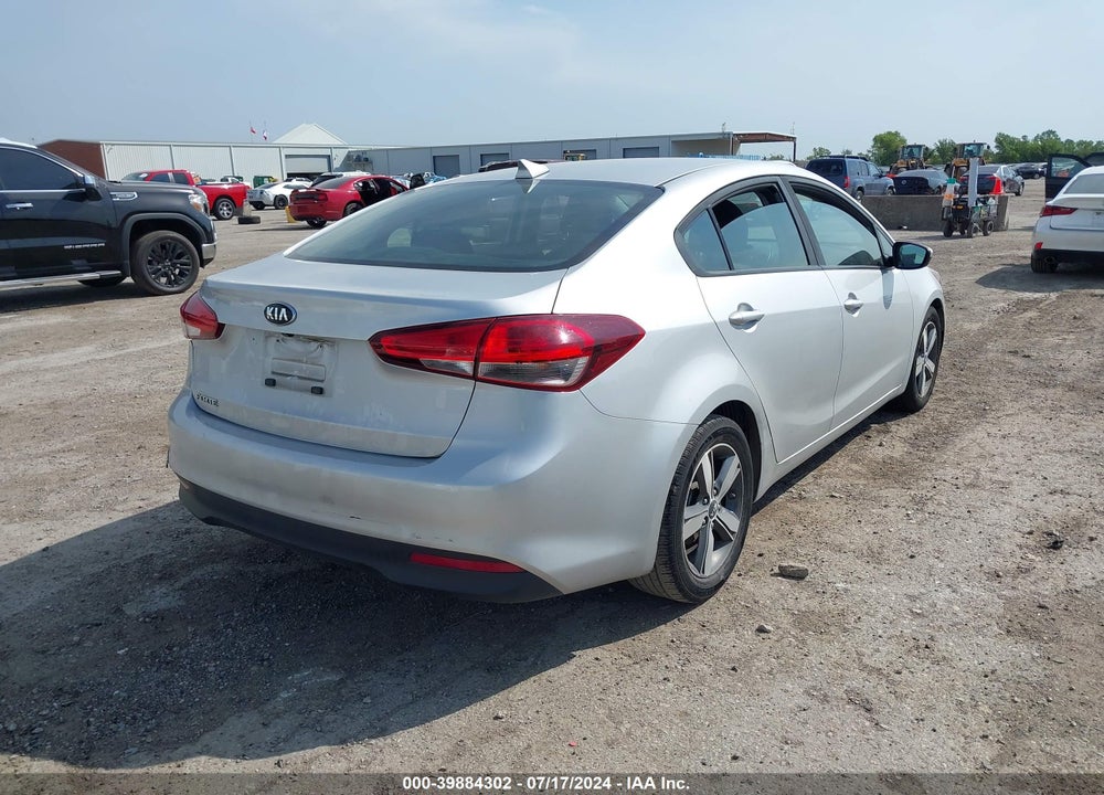 2018 KIA FORTE LX VIN: 3KPFL4A70JE173305