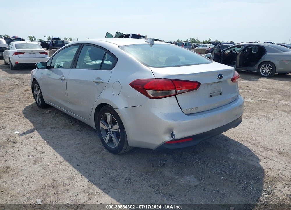 2018 KIA FORTE LX VIN: 3KPFL4A70JE173305