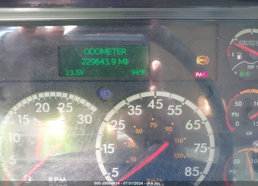 2017 FREIGHTLINER M2 106 VIN: 1FVACWDT2HHHX3494