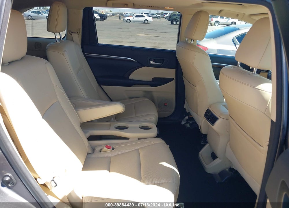 2015 TOYOTA HIGHLANDER LIMITED V6 VIN: 5TDDKRFH4FS110021