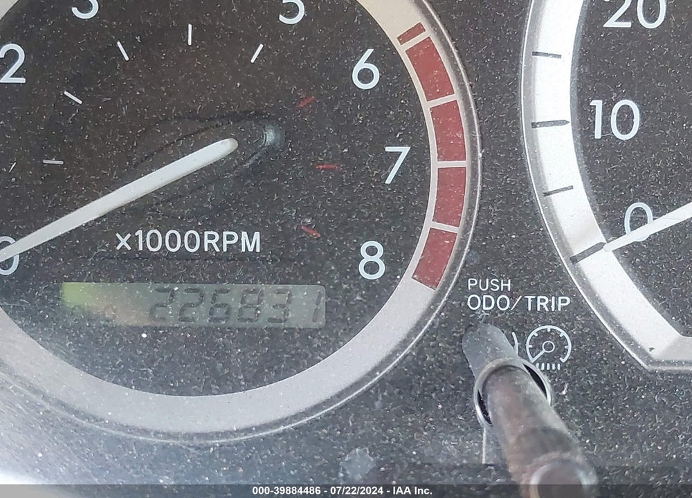 2005 TOYOTA SIENNA LE VIN: 5TDBA23C95S038161