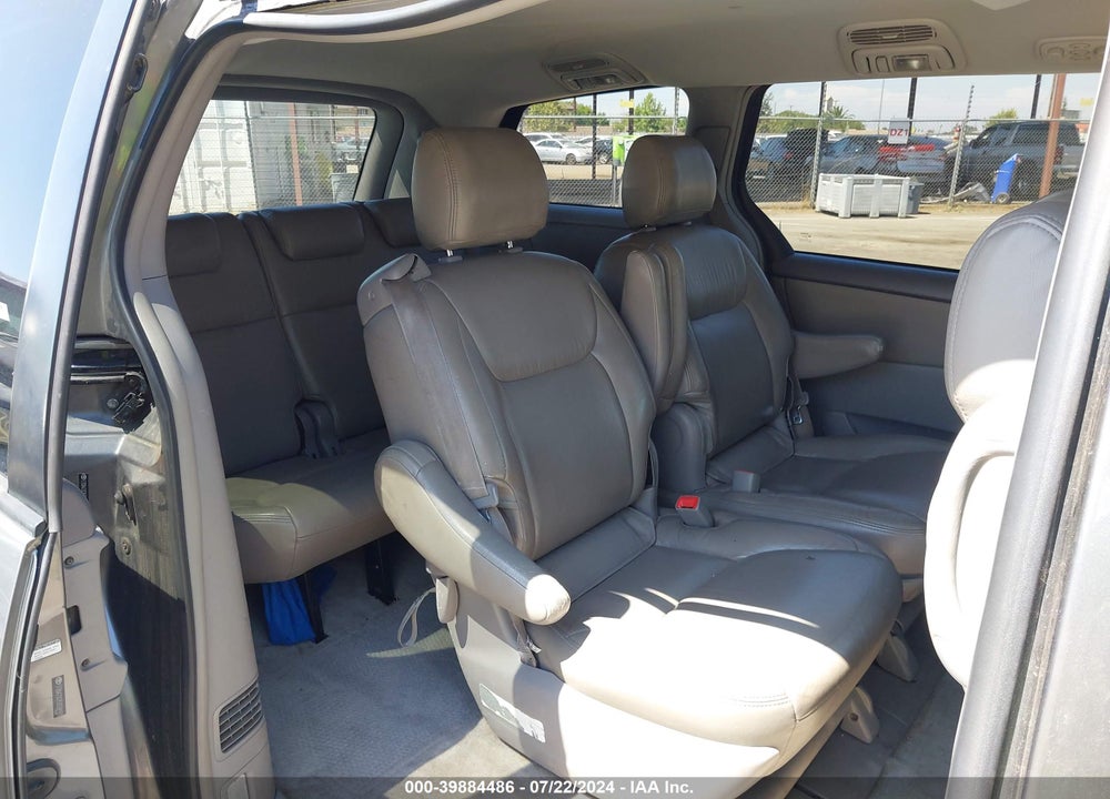2005 TOYOTA SIENNA LE VIN: 5TDBA23C95S038161