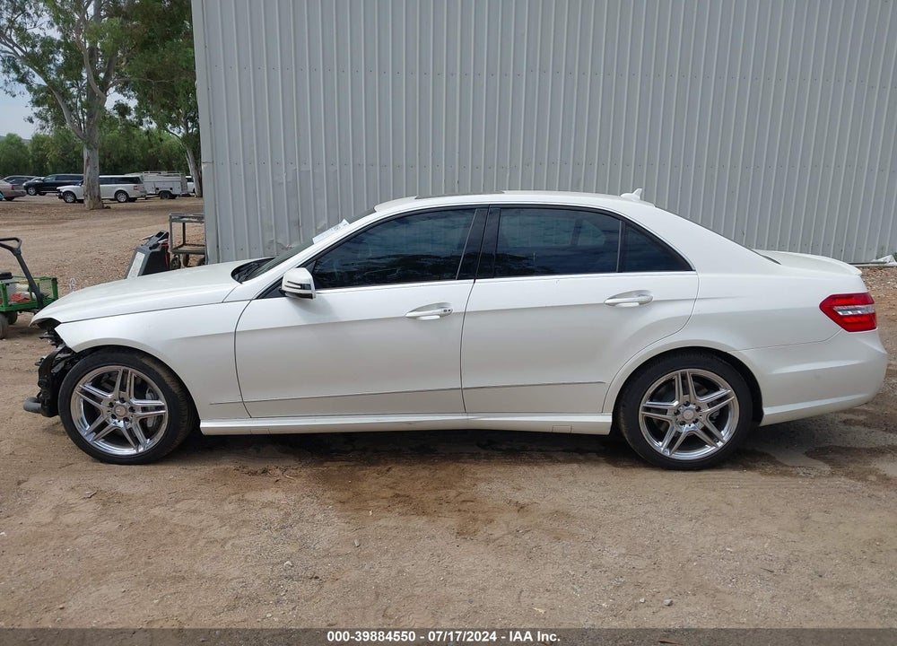 2013 MERCEDES-BENZ E 550 4MATIC VIN: WDDHF9BB3DA680504