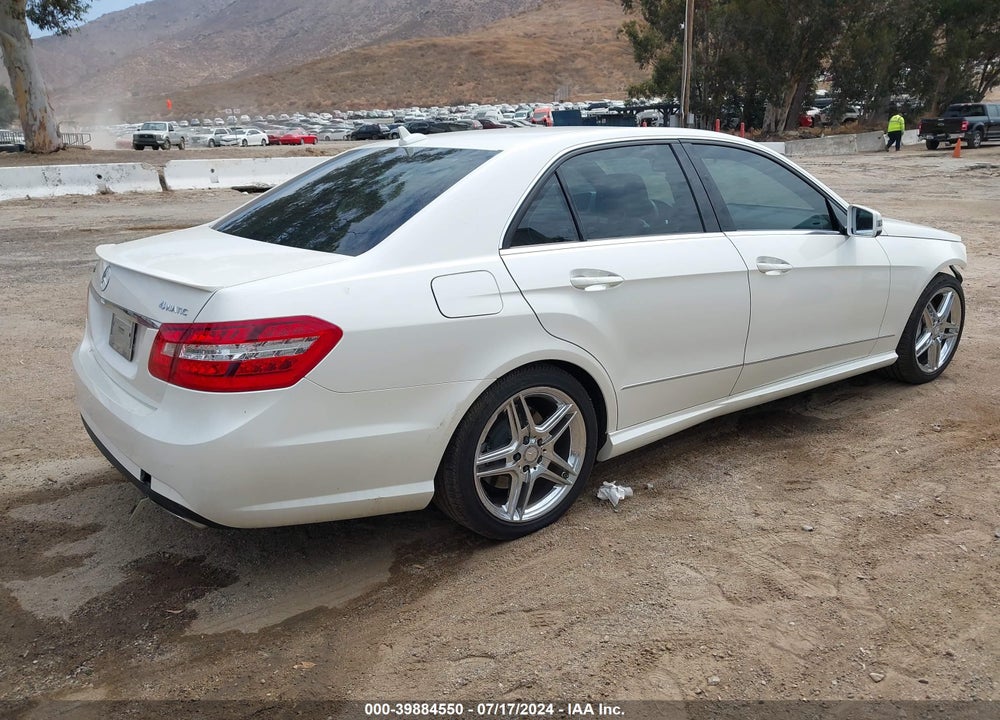 2013 MERCEDES-BENZ E 550 4MATIC VIN: WDDHF9BB3DA680504