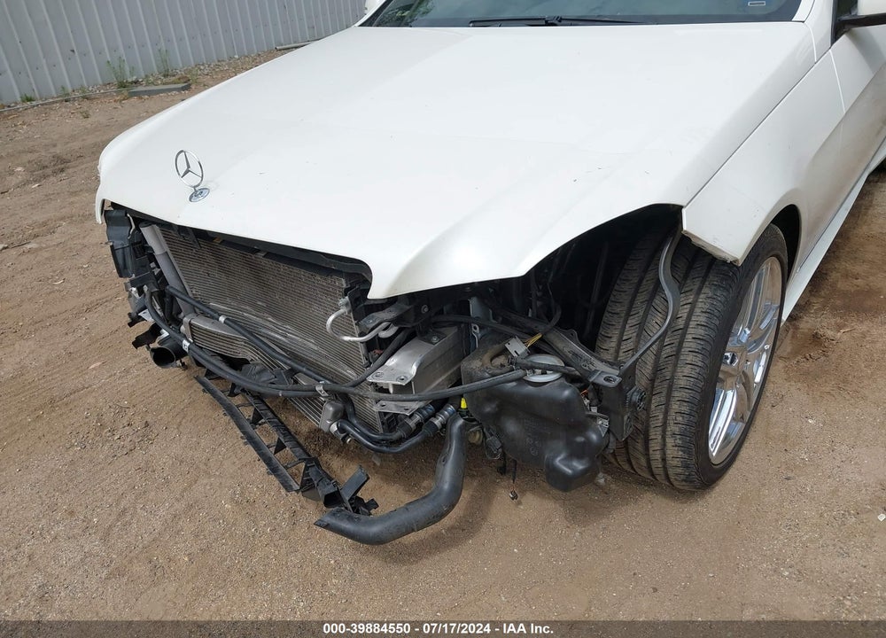2013 MERCEDES-BENZ E 550 4MATIC VIN: WDDHF9BB3DA680504
