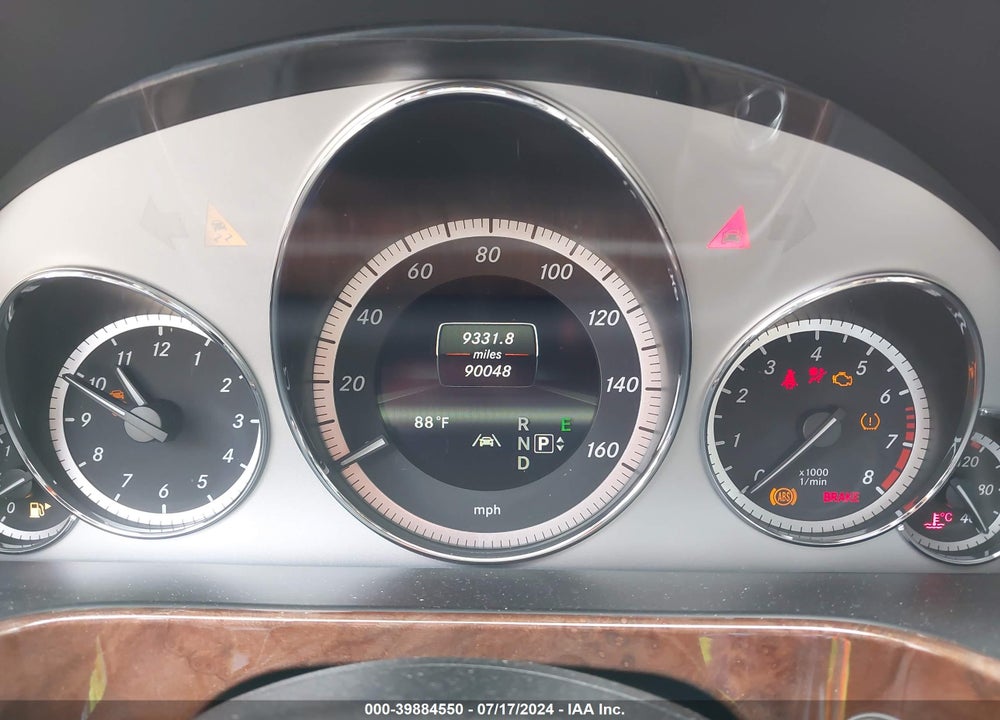 2013 MERCEDES-BENZ E 550 4MATIC VIN: WDDHF9BB3DA680504