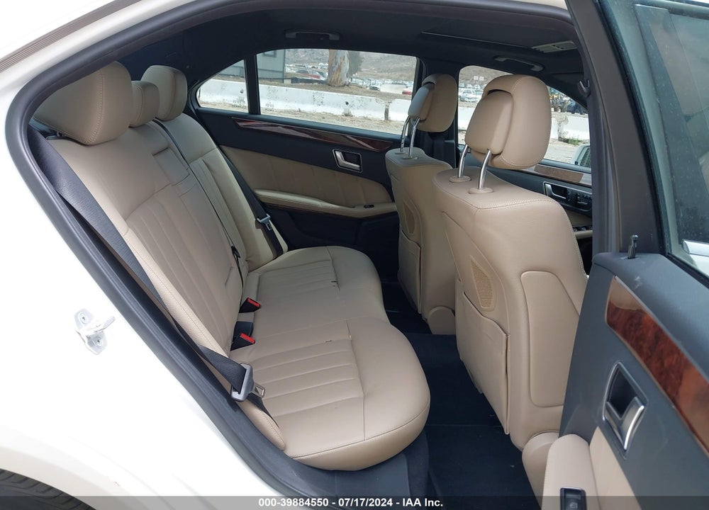 2013 MERCEDES-BENZ E 550 4MATIC VIN: WDDHF9BB3DA680504