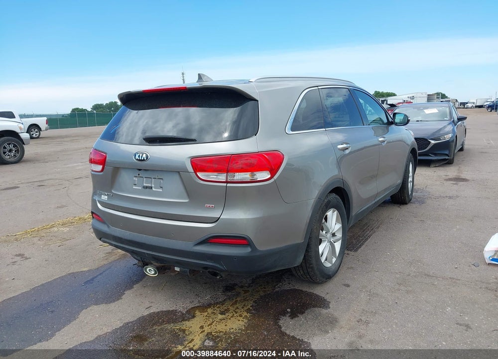 2016 KIA SORENTO 2.4L LX VIN: 5XYPGDA3XGG170025