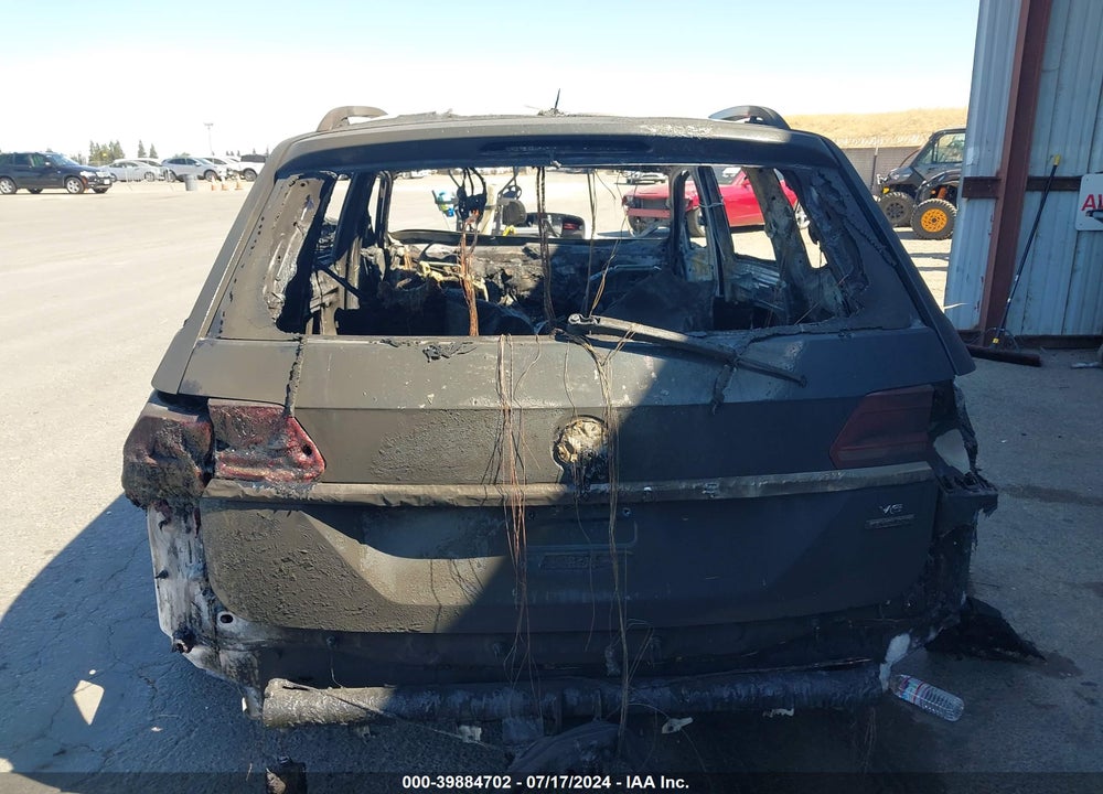 2018 VOLKSWAGEN ATLAS VIN: 1V2NR2CA0JC541673