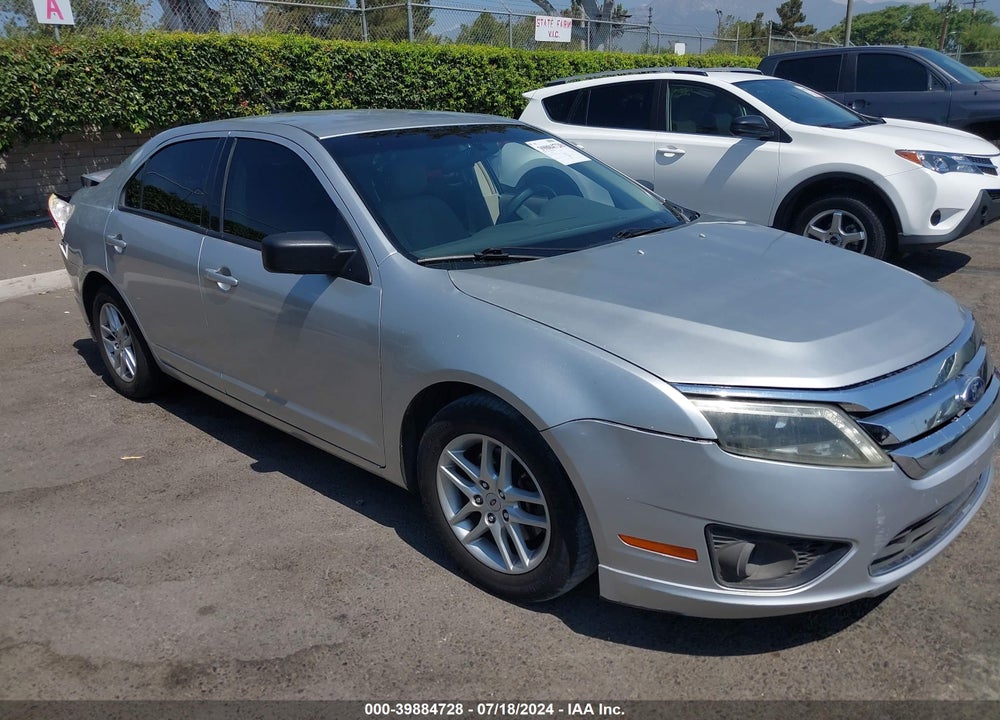 2012 FORD FUSION S VIN: 3FAHP0GA7CR212188